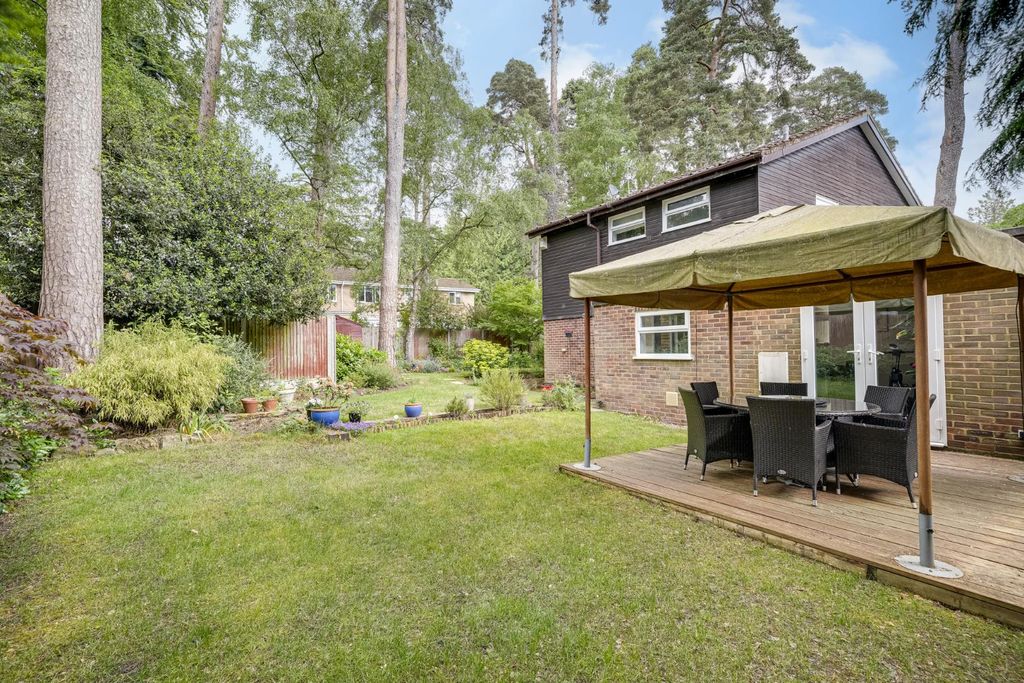 Property photo 1 of 25