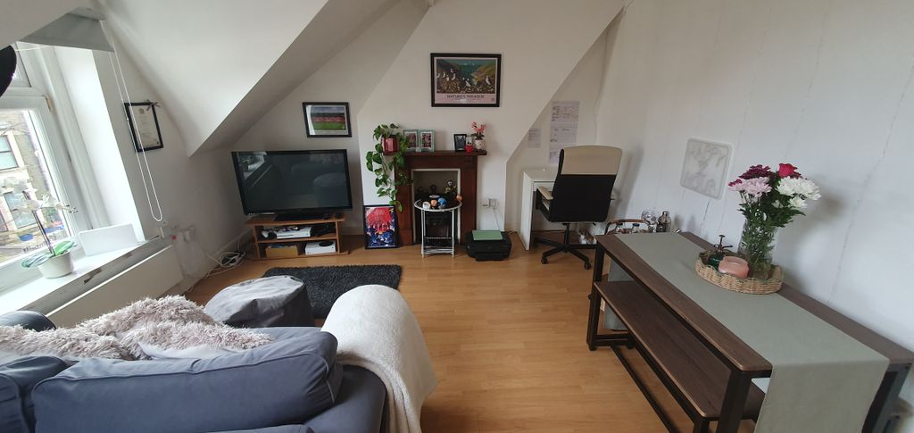 Property photo 1 of 4