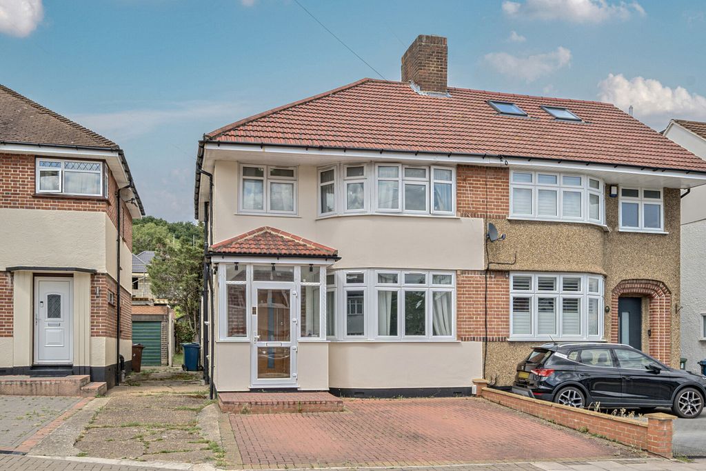 Property photo 1 of 20 1319995-20-686Bda...