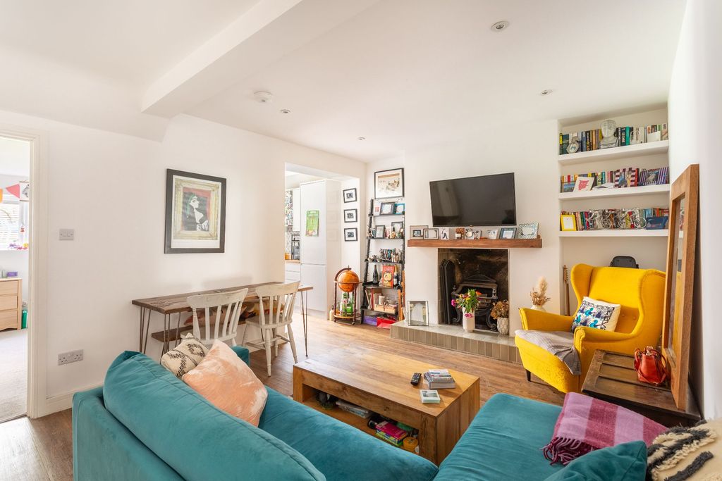 Property photo 1 of 14