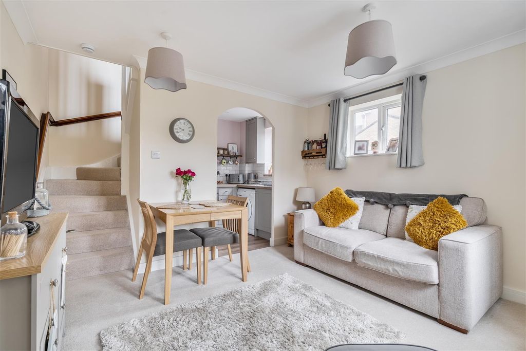 Property photo 3 of 15 1380170-6-6911Ba12330d5.Jpg