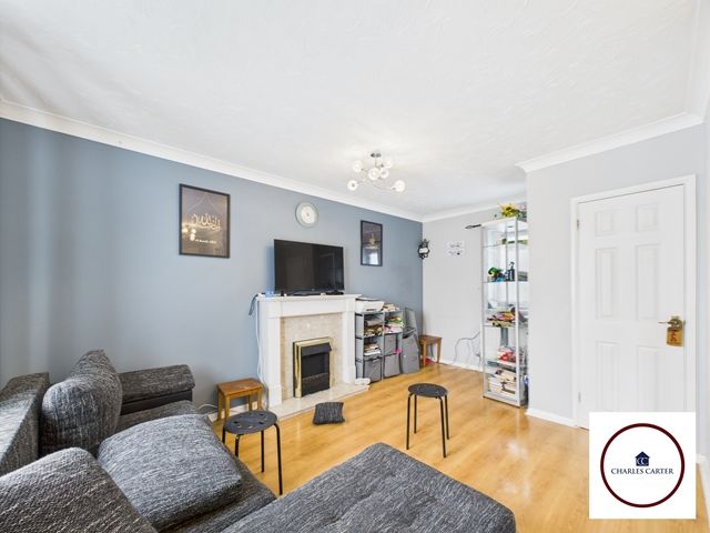 Property photo 2 of 14