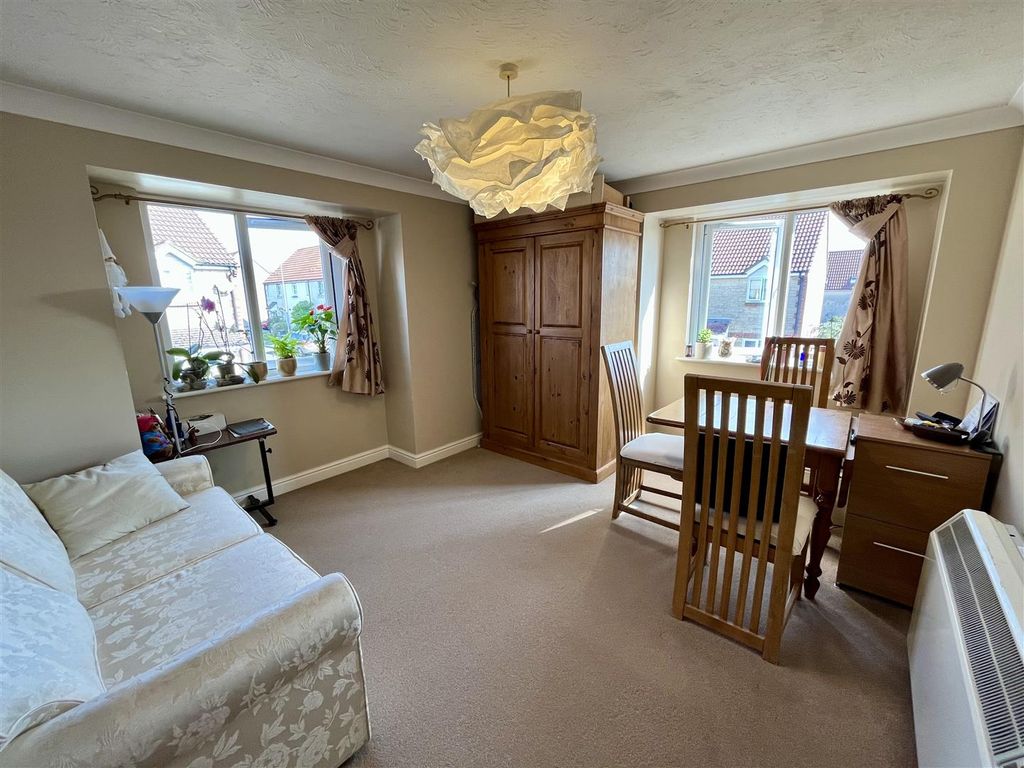 Property photo 2 of 4 Sitting Room