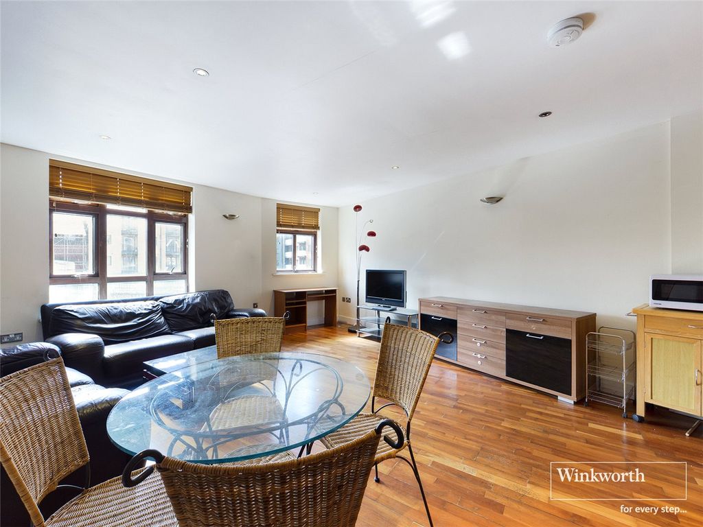 Property photo 3 of 8 Picture No. 13