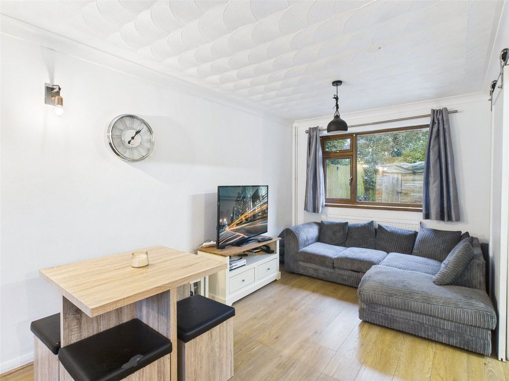 Property photo 3 of 20 Picture No. 02