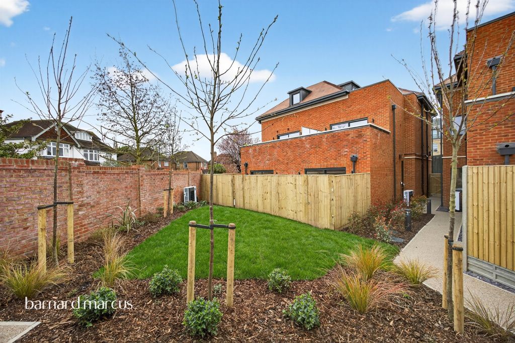 Property photo 3 of 20