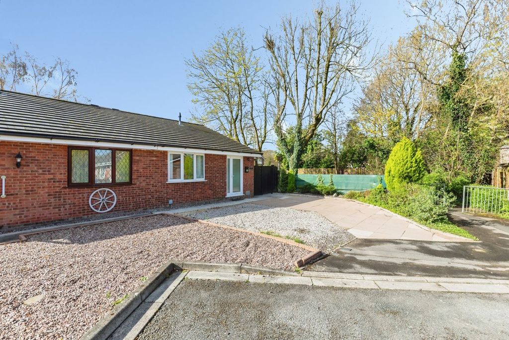 Property photo 1 of 21
