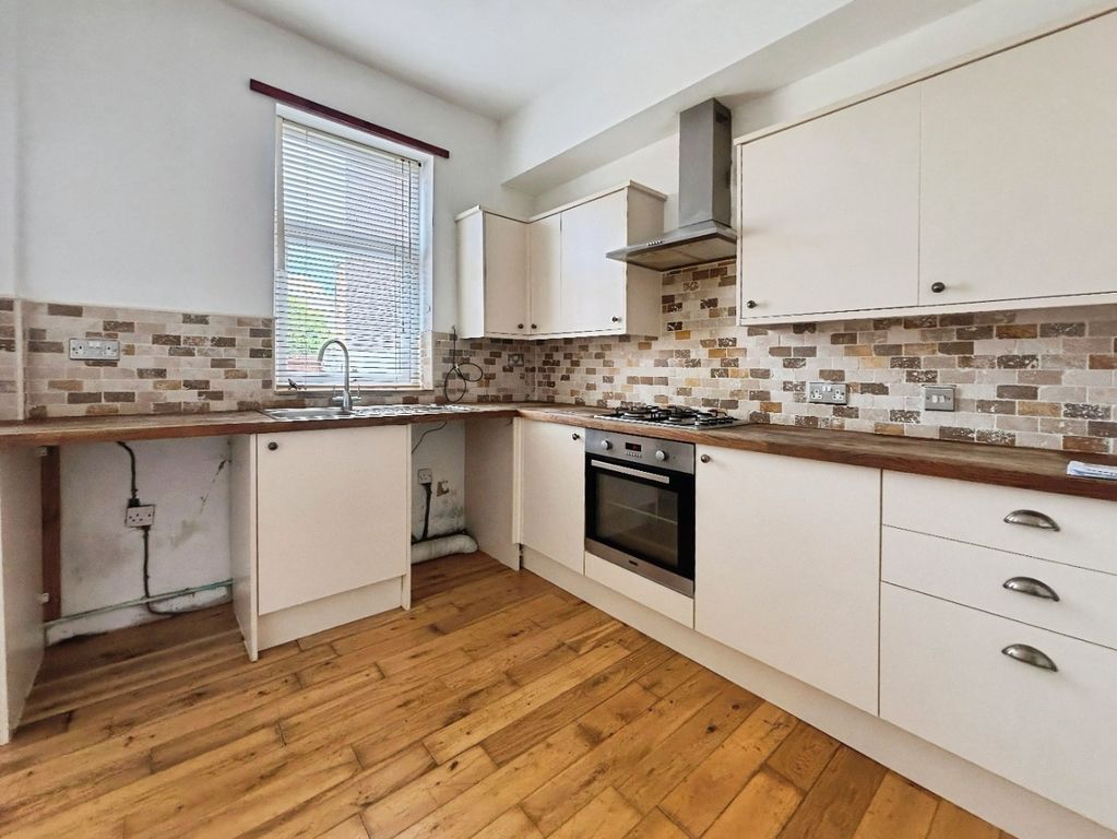 Property photo 3 of 10 5159032