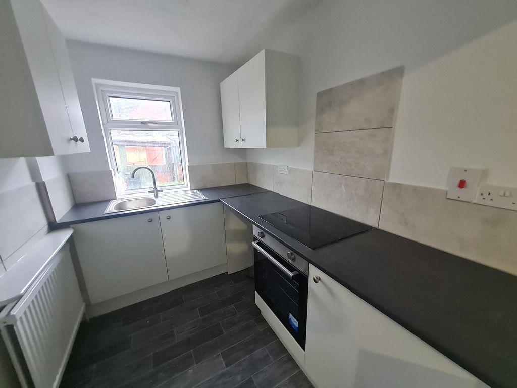 Property photo 2 of 7 Front