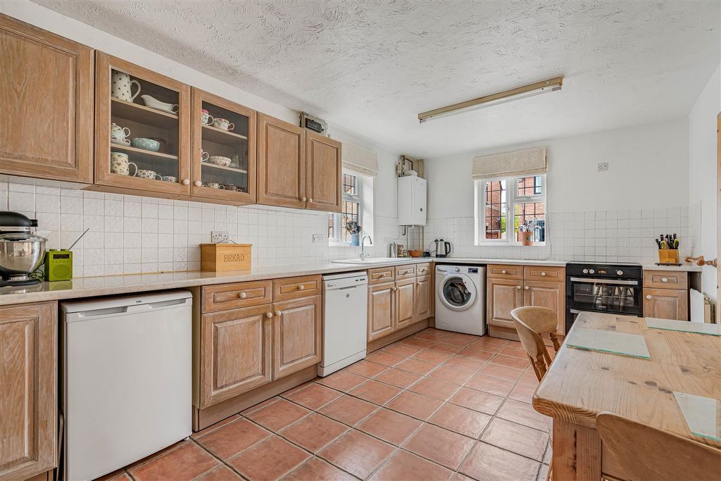 Property photo 3 of 21 12_77913.Jpg