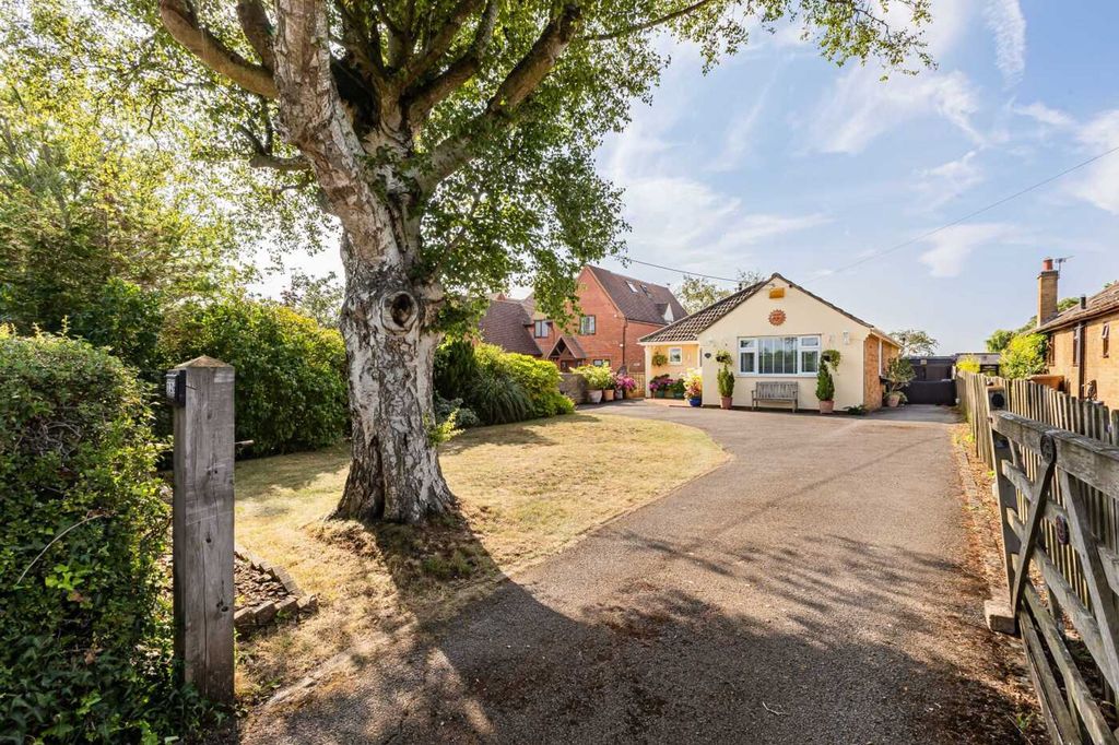 Property photo 1 of 26