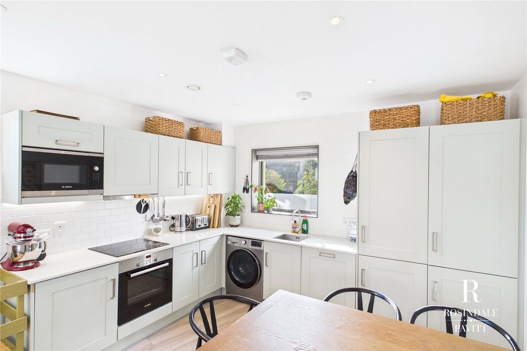 Property photo 3 of 23 Picture 3