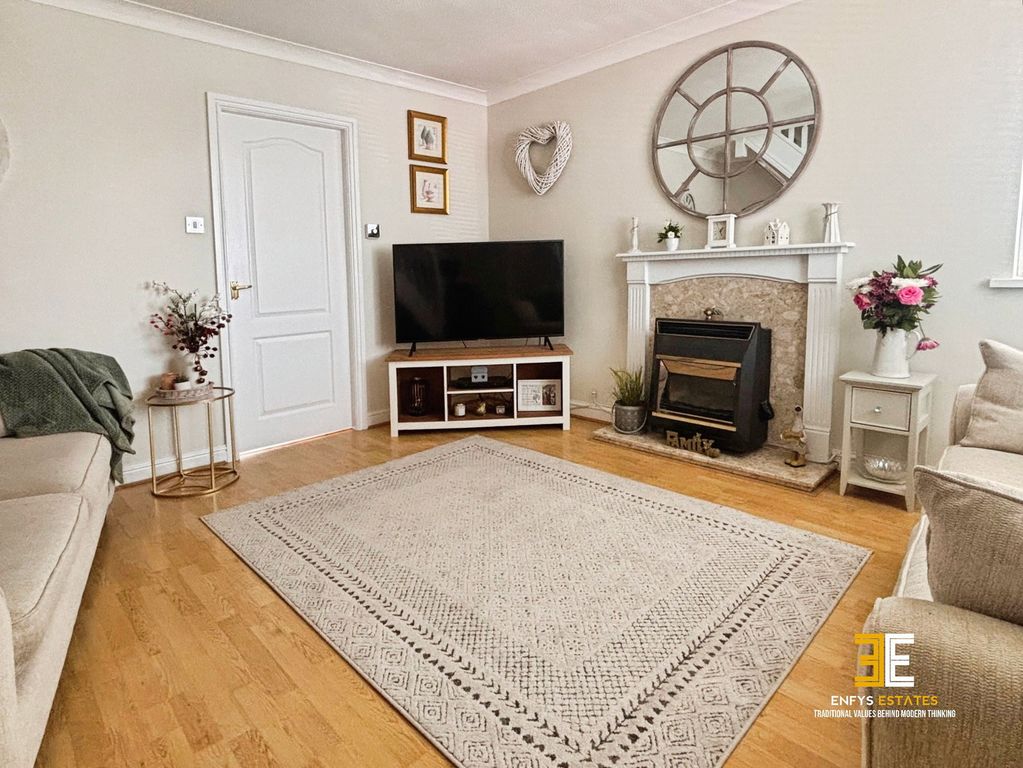 Property photo 3 of 24