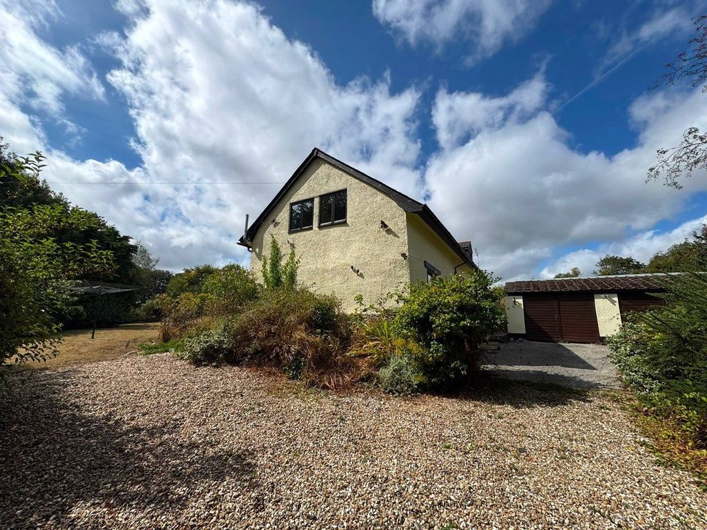 Property photo 2 of 32 Picture No. 48