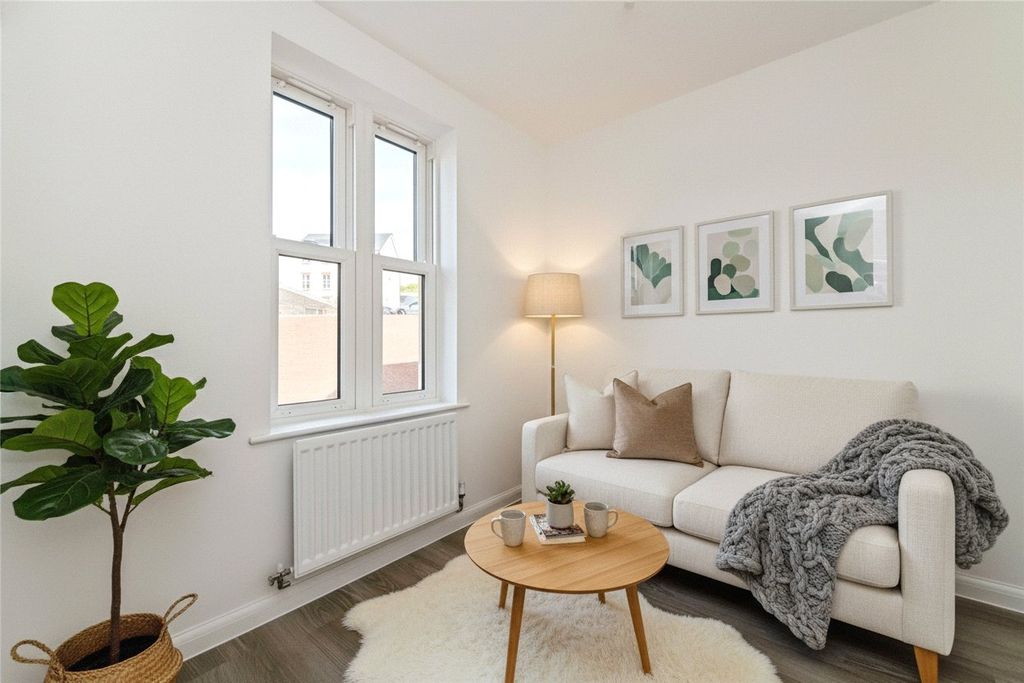 Property photo 3 of 11 Picture No. 38