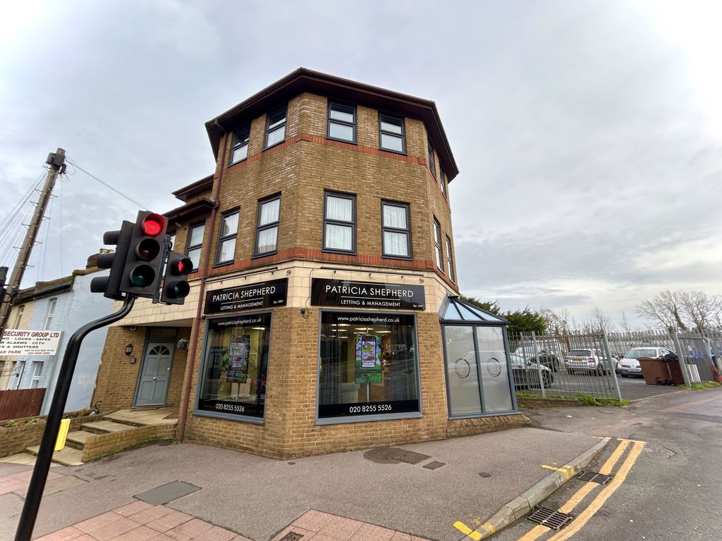 Property photo 1 of 11 Flat To Rent Hexagon House, Wallington Sm6