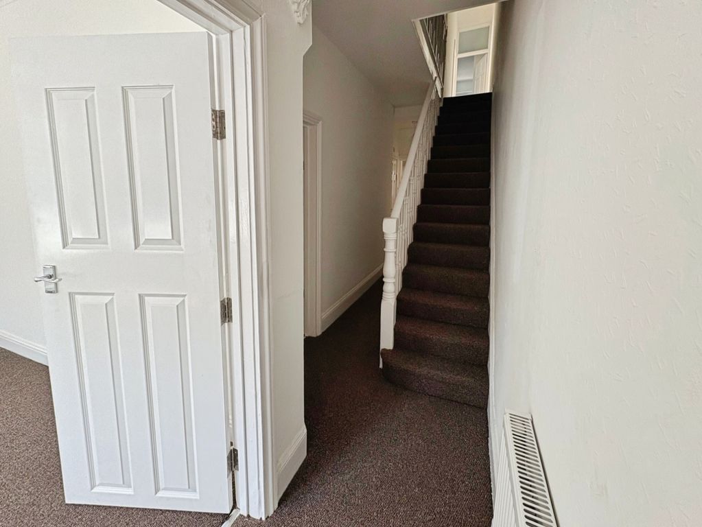 Property photo 2 of 13 Hall