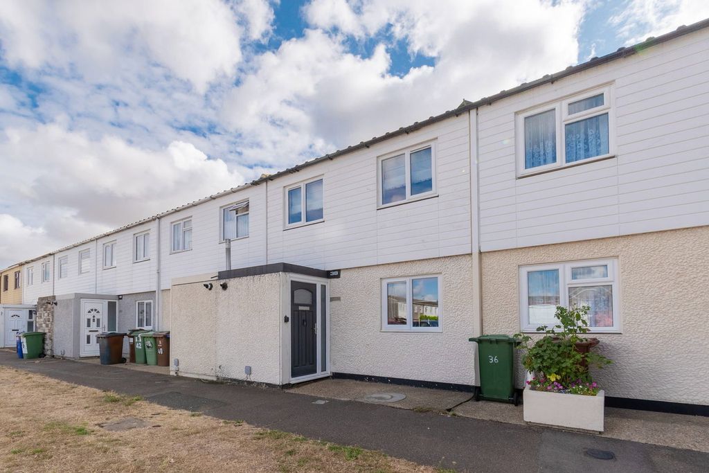 Property photo 1 of 24