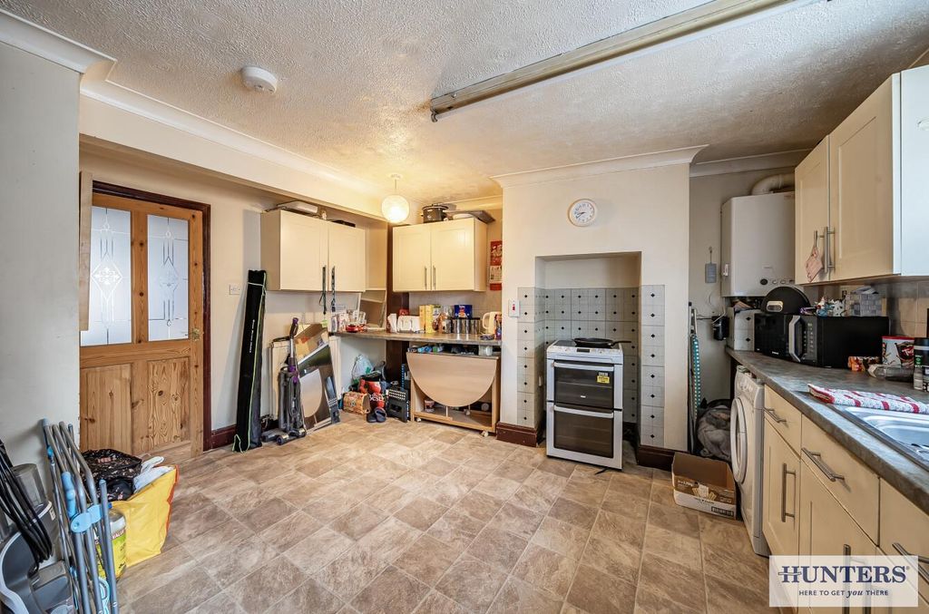 Property photo 3 of 15 91Cb3F0A-F9Db-48Fd-Bf7c-6Ec3E43734E2.Jpg