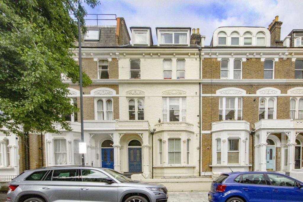 Property photo 1 of 2