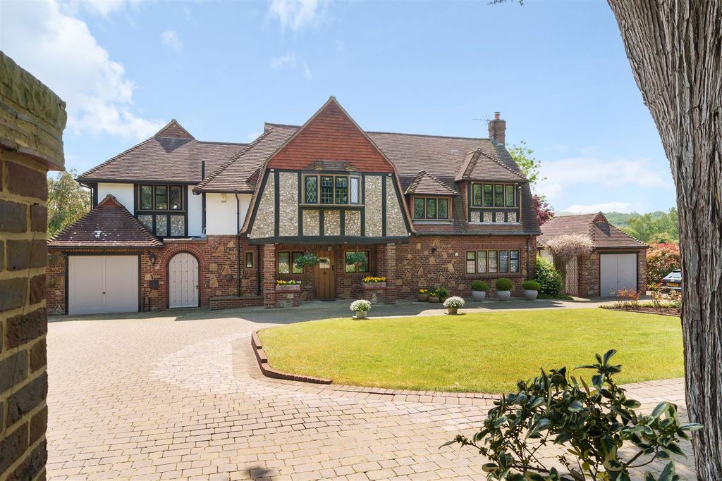Property photo 1 of 25 Front (5).Jpg