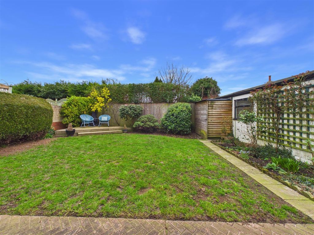 Property photo 1 of 18 Cam05193G0-Pr0118-Still023.Jpg