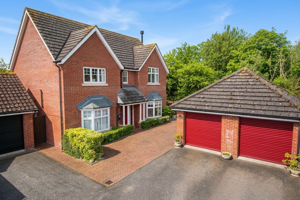 Property photo 1 of 33