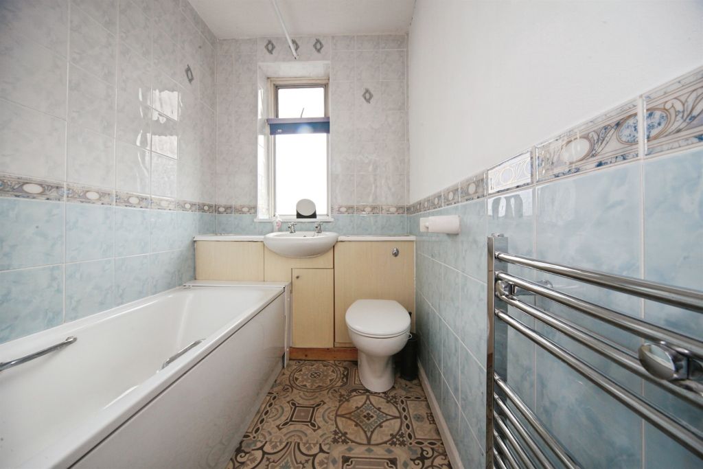 Property photo 3 of 9