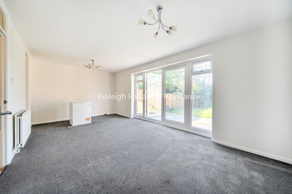 Property photo 3 of 9 Picture No. 26