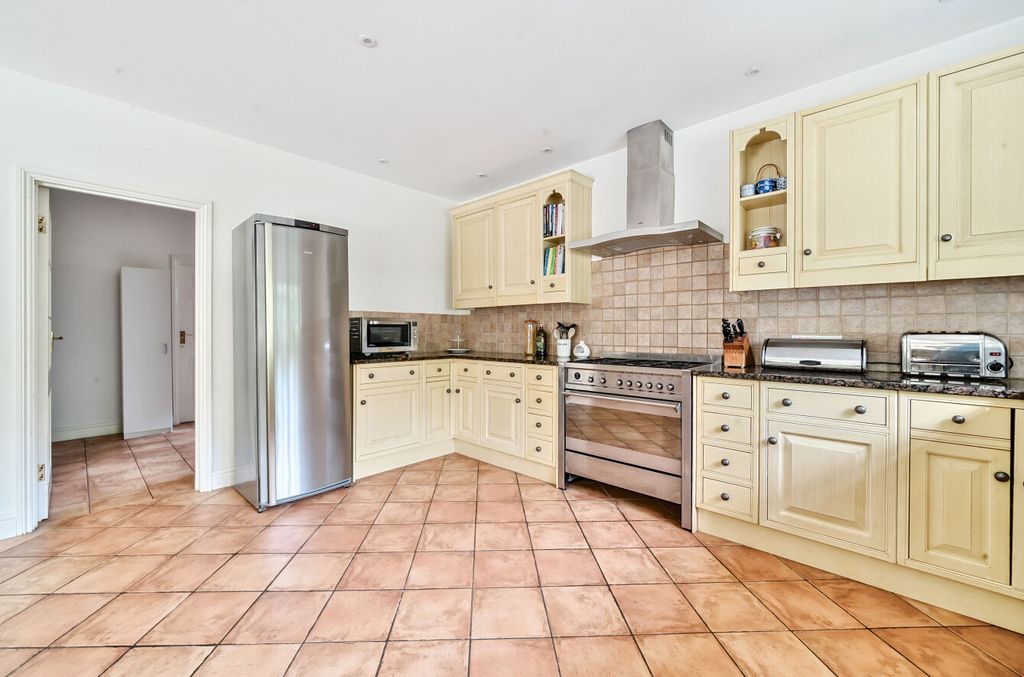 Additional image 17 of 4 bed detached house for saleGodalming, Surrey GU7