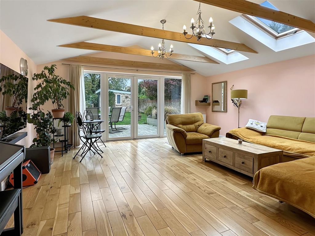 Property photo 3 of 21 Img (14).Jpg