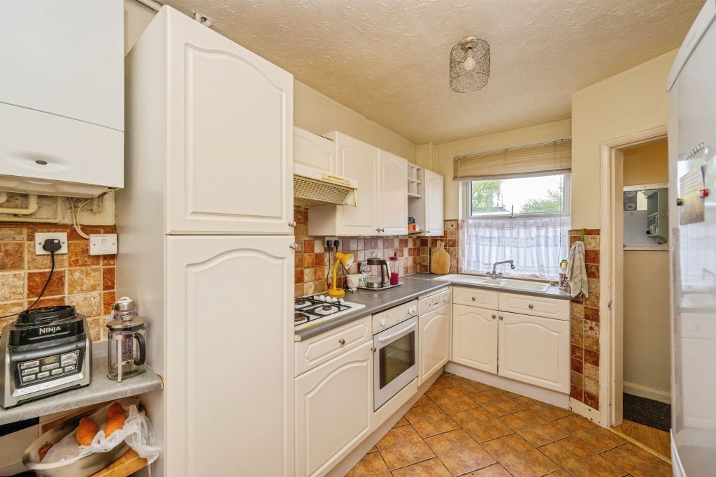 Property photo 2 of 12