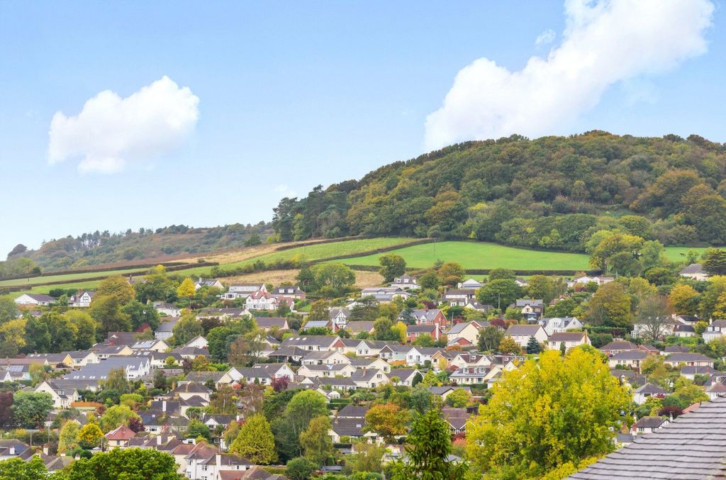 Property photo 2 of 13 Picture No. 05