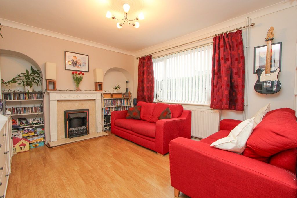 Property photo 3 of 25