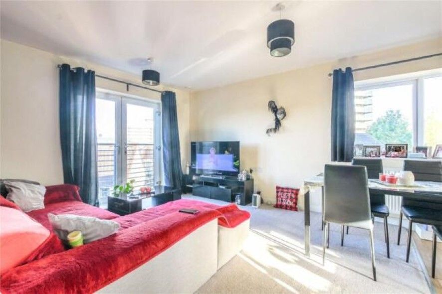 Property photo 2 of 11