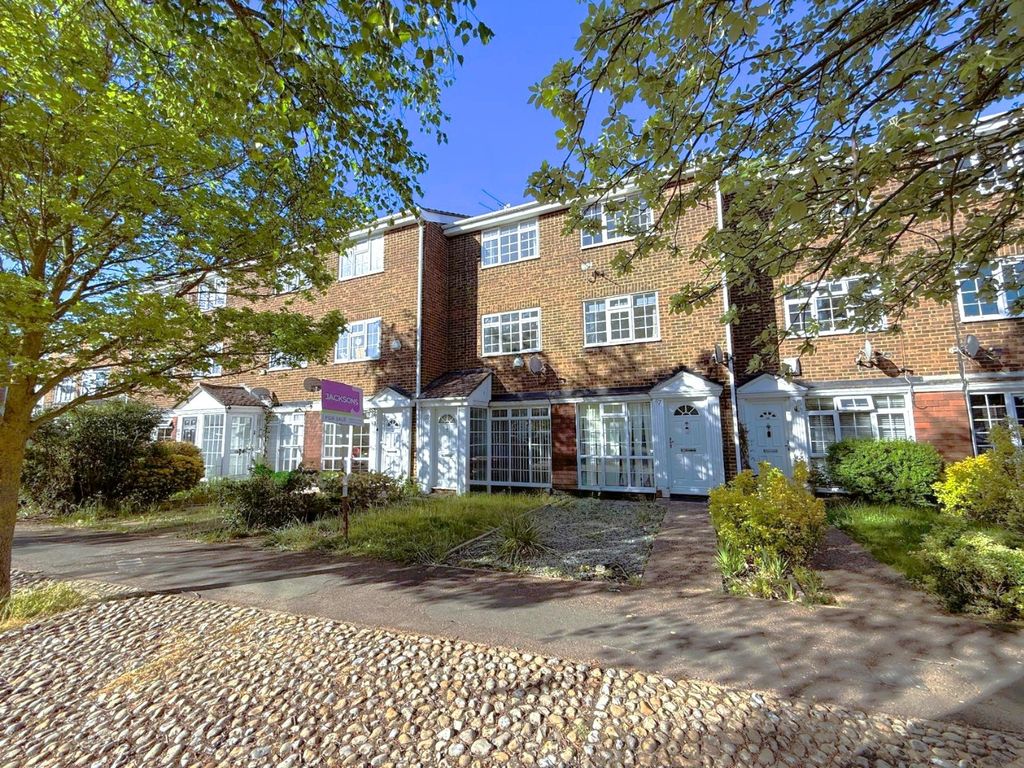 Property photo 1 of 16 4870670