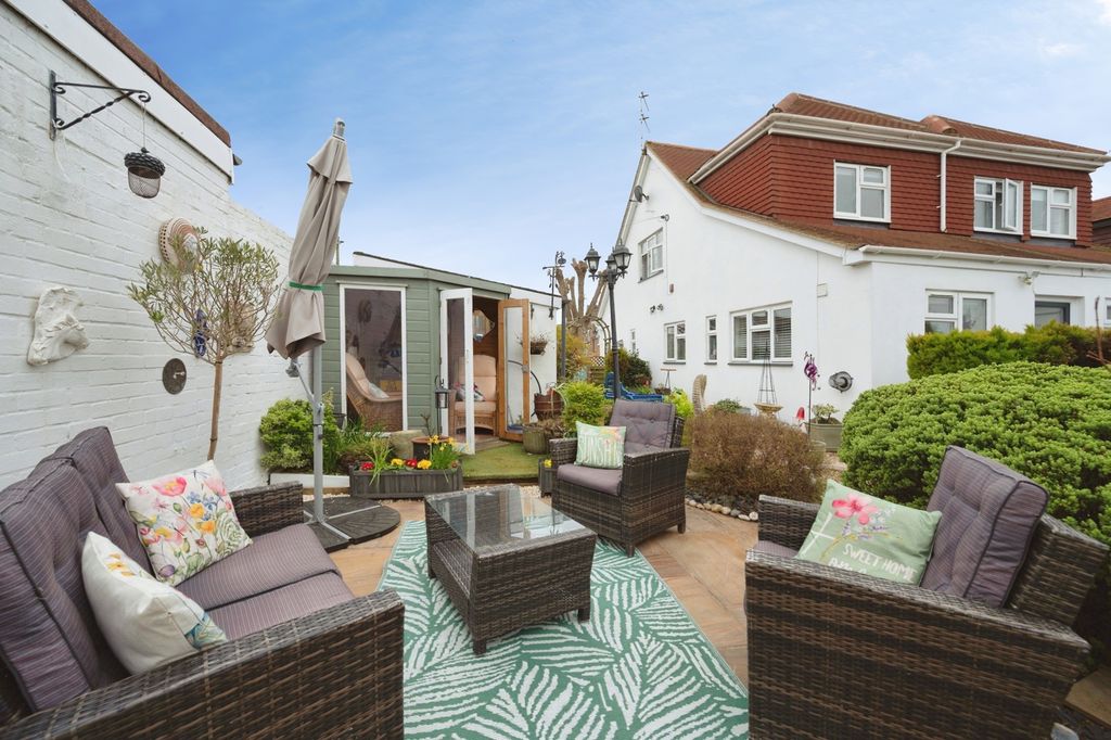 Property photo 2 of 20 Pbox-Img.Jpg