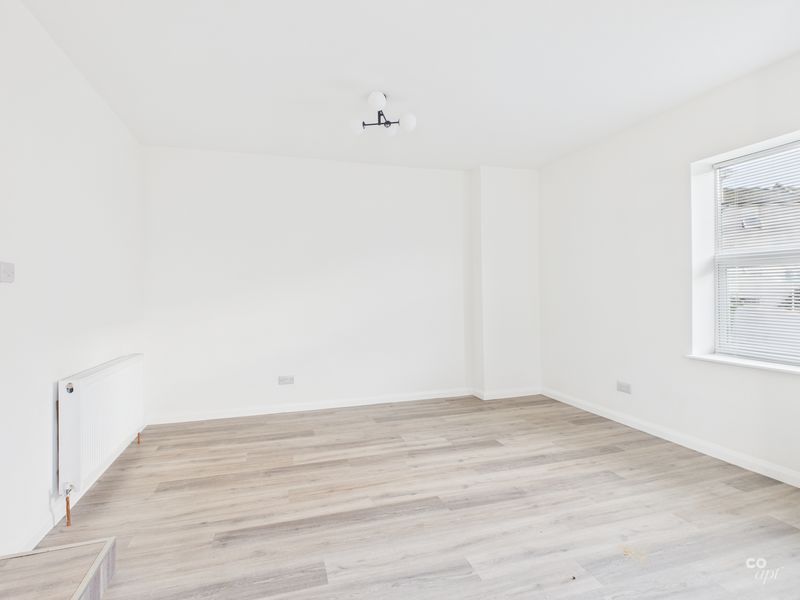 Property photo 3 of 6 Photo 1