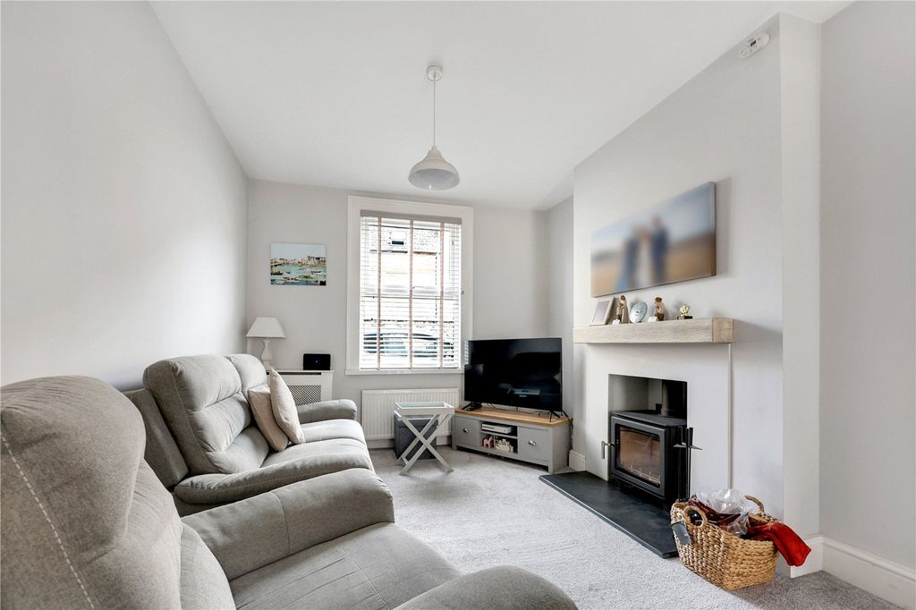 Property photo 2 of 13 Picture No. 04
