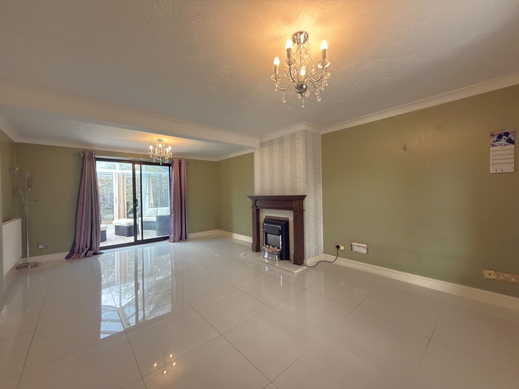 Property photo 3 of 16 Image