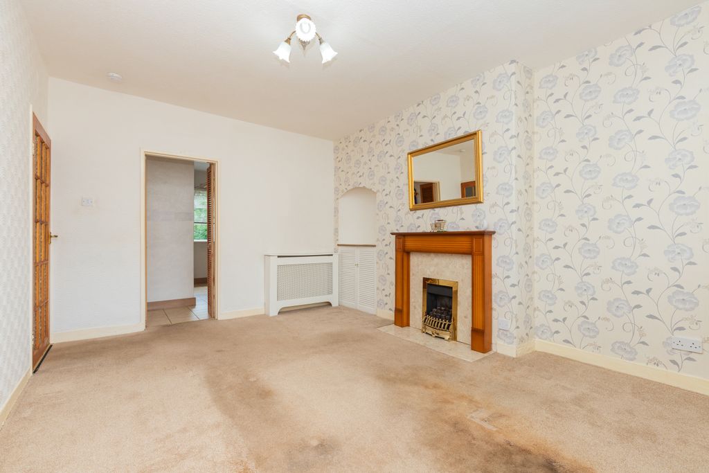 Property photo 3 of 19 15 Lade Terrace G52 L-6