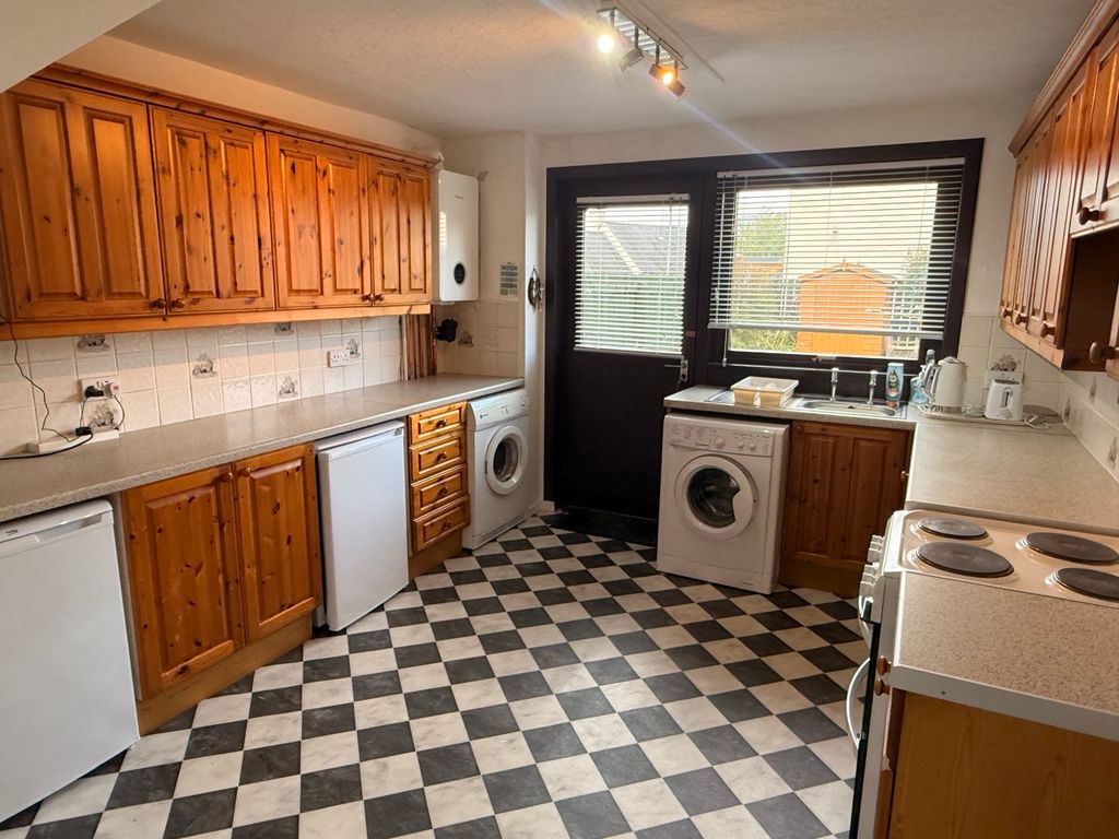 Property photo 2 of 19