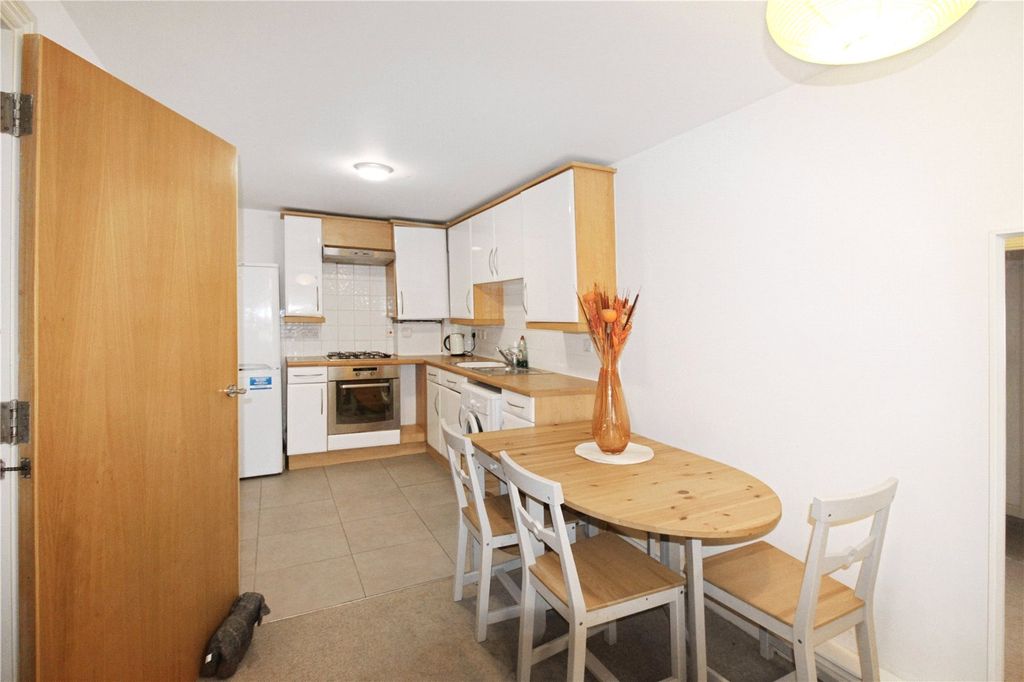 Property photo 3 of 9 Picture No. 04