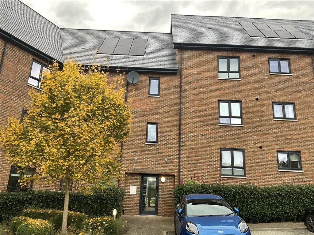 Property photo 1 of 8 Front