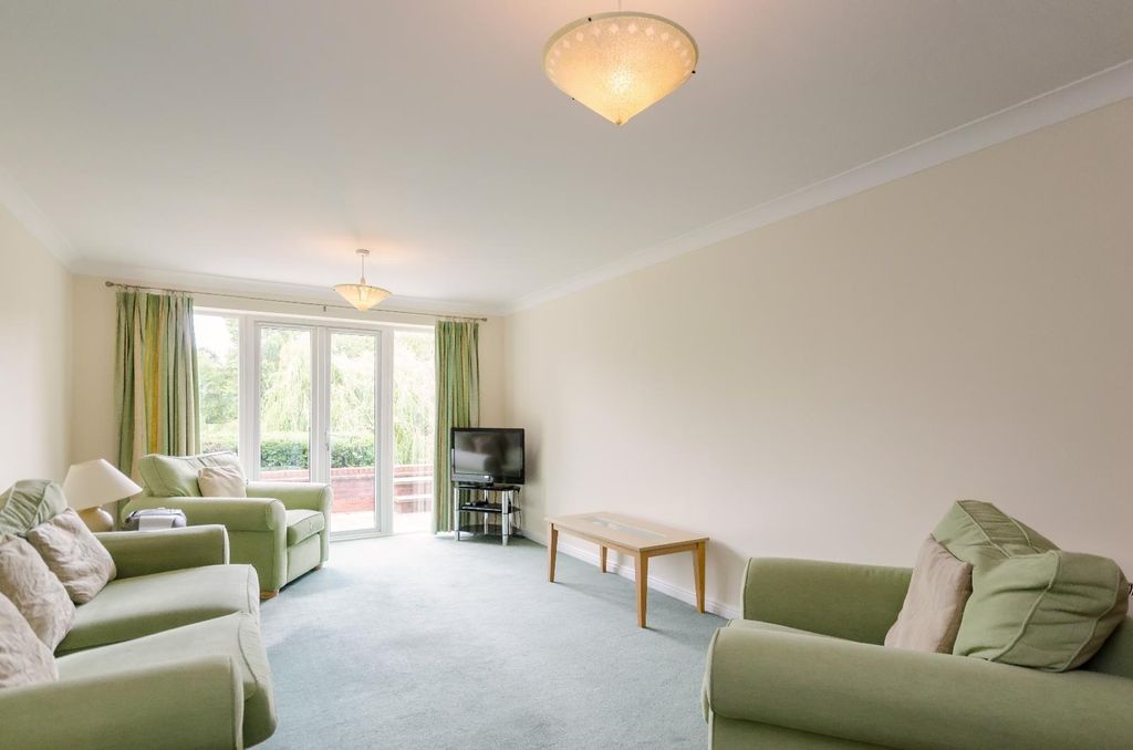 Property photo 2 of 9 Picture 2