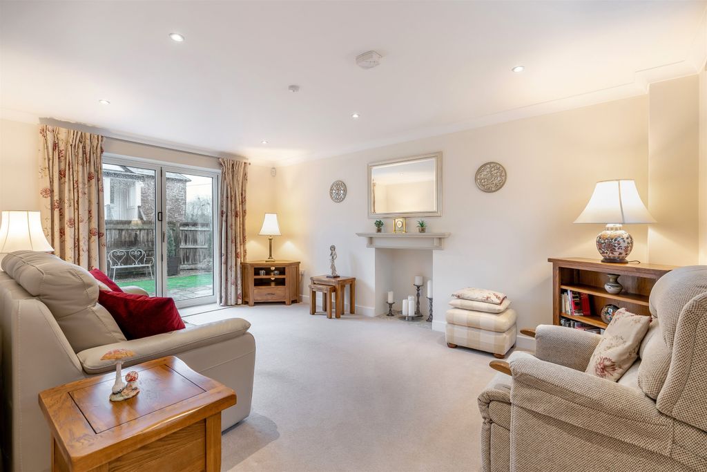 Property photo 3 of 22