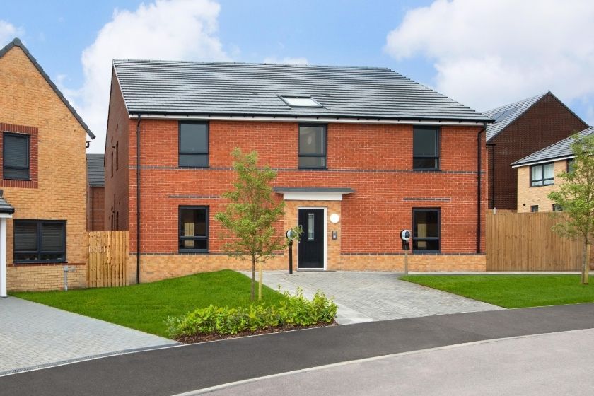Property photo 1 of 7 Brick Chestnut