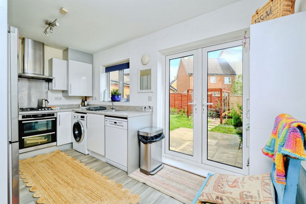 Property photo 2 of 19