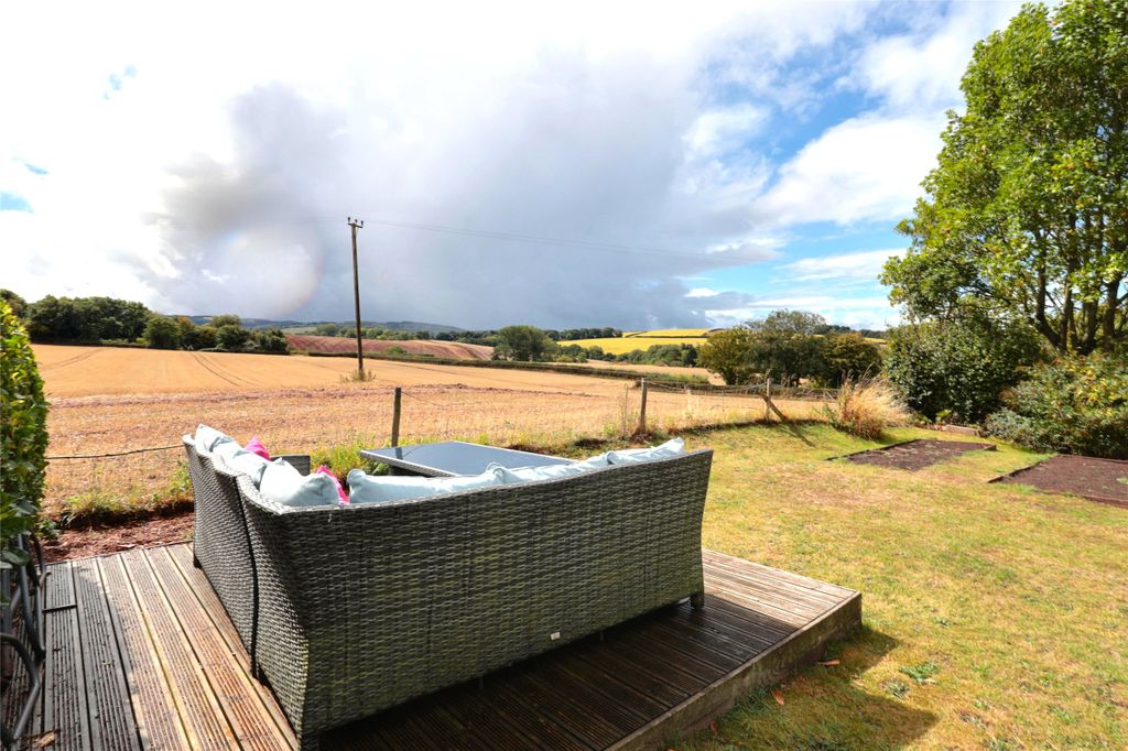 Property photo 2 of 19 2 - Picture No. 16