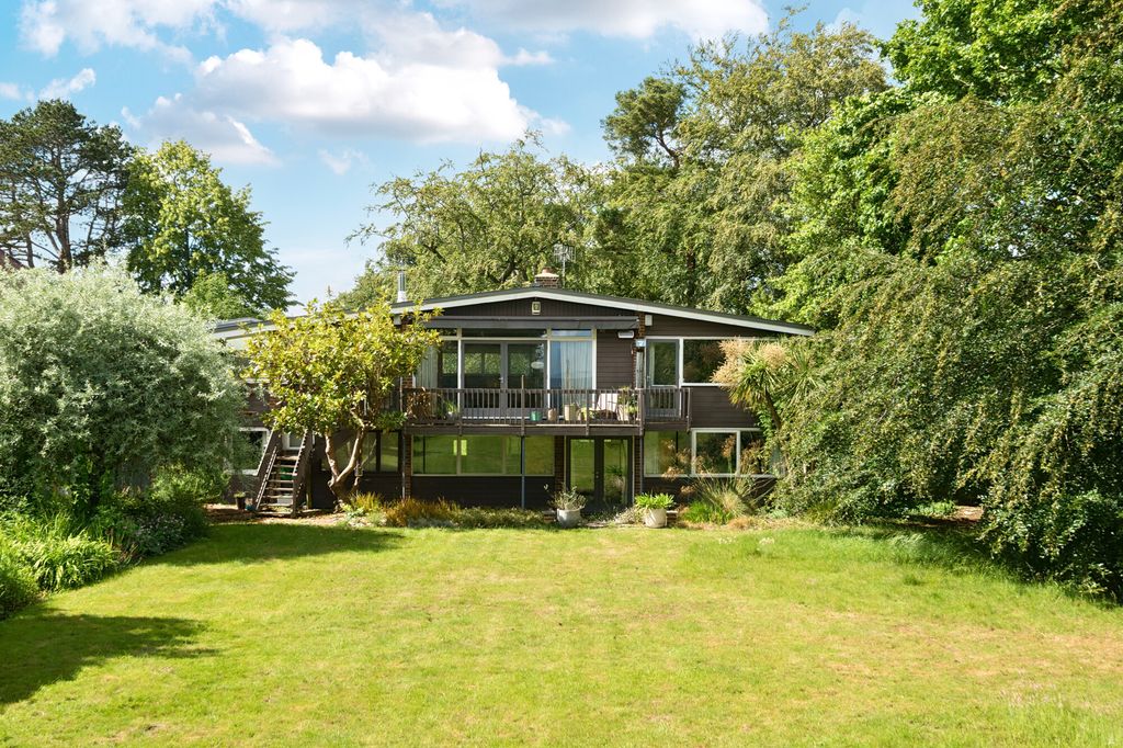 Property photo 1 of 23